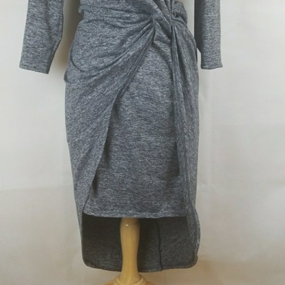 *Asymmetrical grey knot dress - Picture 4 of 6